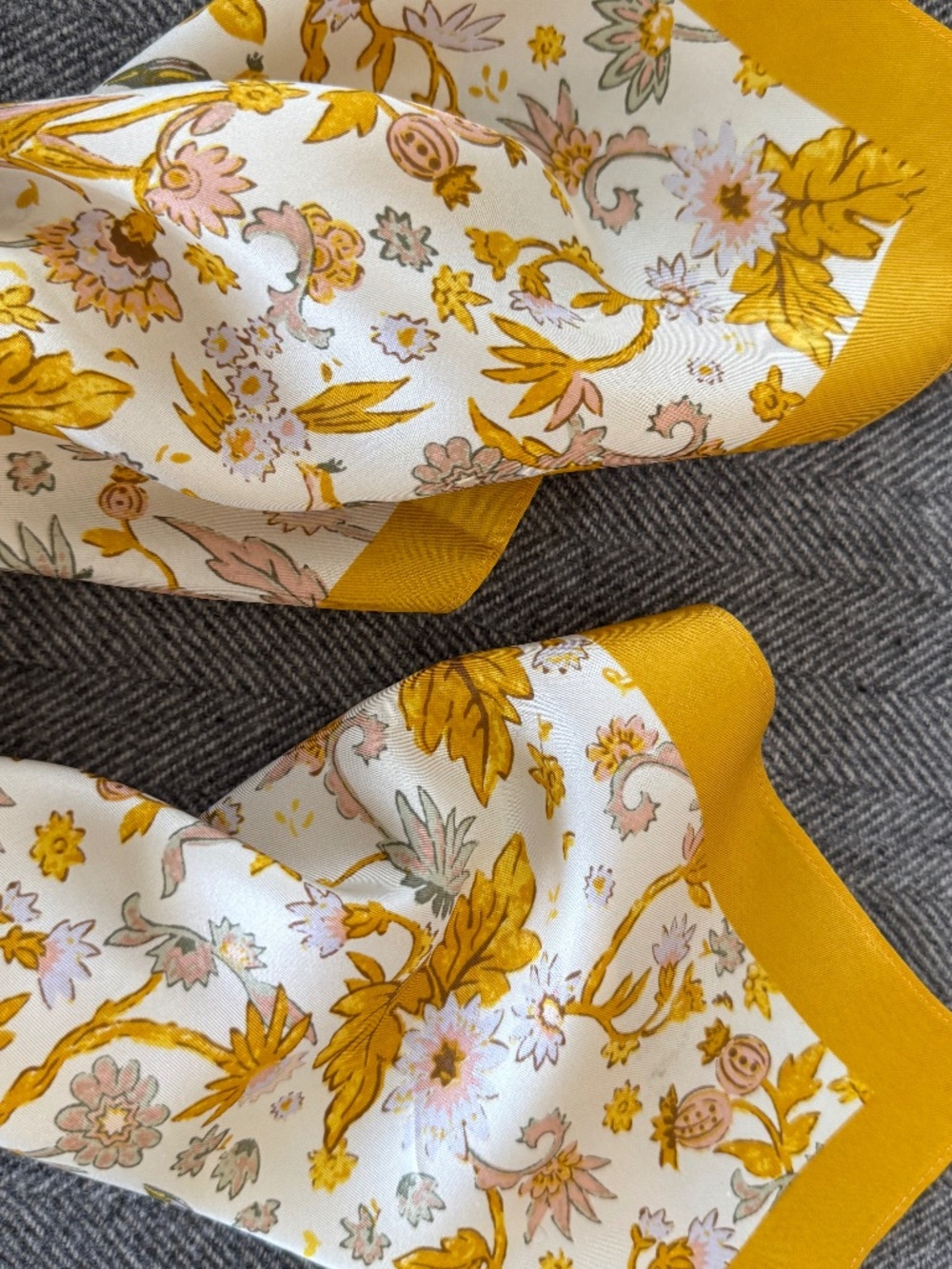 NWOT, JCREW, BEAUTIFUL FLORAL SCARF